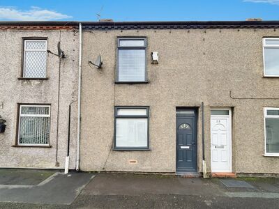 Carlton Street, 2 bedroom Mid Terrace House to rent, &pound;825 pcm
