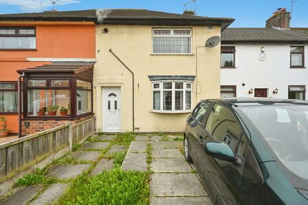 4 bedroom Mid Terrace House for sale