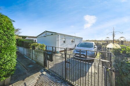 1 bedroom Detached Property for sale