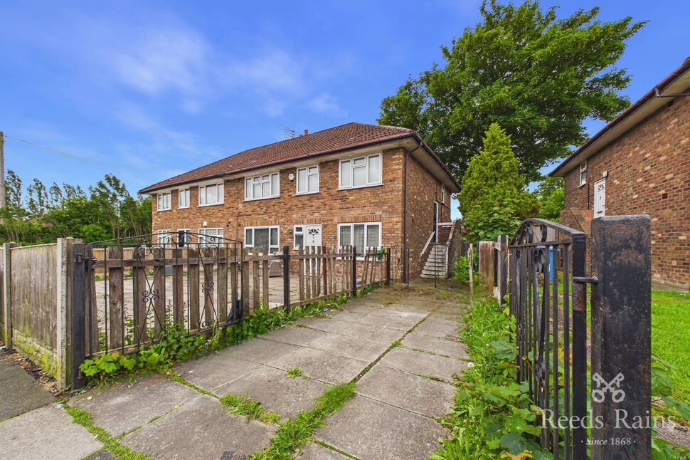Main image of 2 bedroom Flat for sale, Elizabeth Road, Huyton, Merseyside, L36