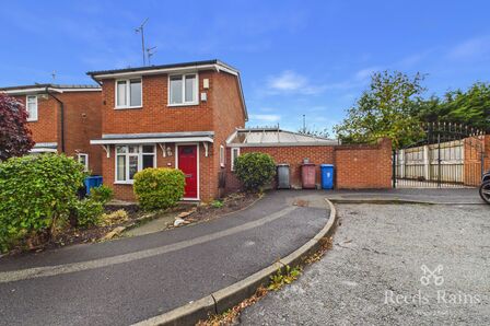 2 bedroom Detached House for sale