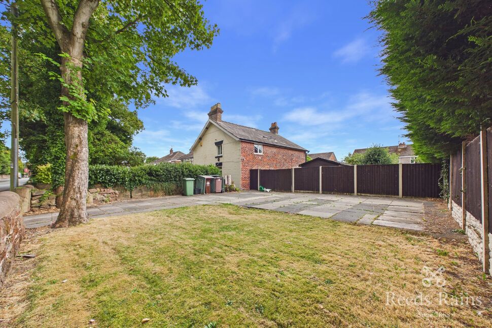 Main image of 3 bedroom Detached House for sale, Warrington Road, Rainhill, Merseyside, L35