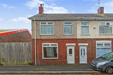 3 bedroom End Terrace House to rent