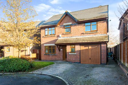 Charnock Gardens, 4 bedroom Detached House for sale, £350,000