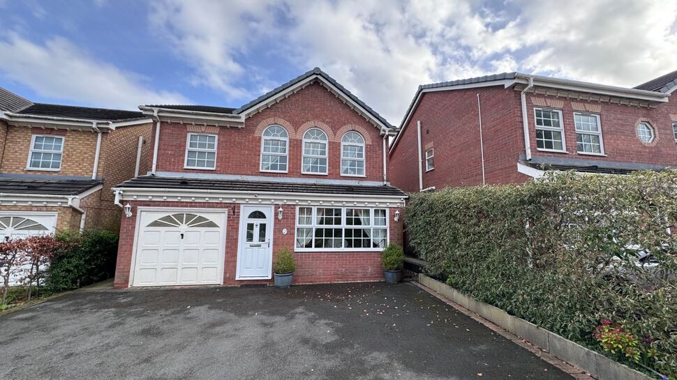 4 bedroom Detached House for sale