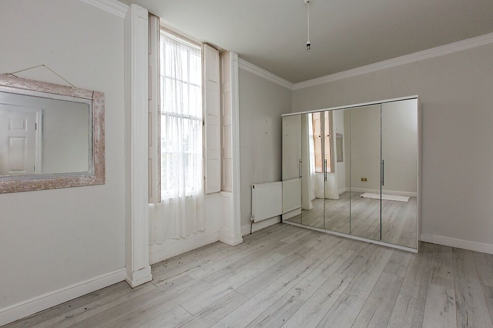 2 bedroom Flat for sale, Penwortham Hall Gardens, Penwortham, PR1 £80,000