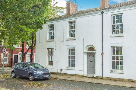 Taylor Street, 1 bedroom Flat to rent, &pound;600 pcm