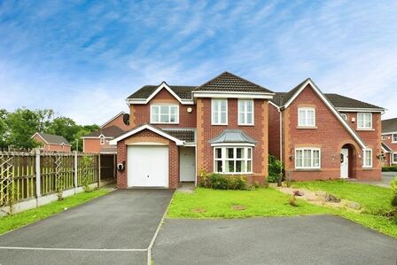 Park Close, 4 bedroom Detached House to rent, £1,300 pcm