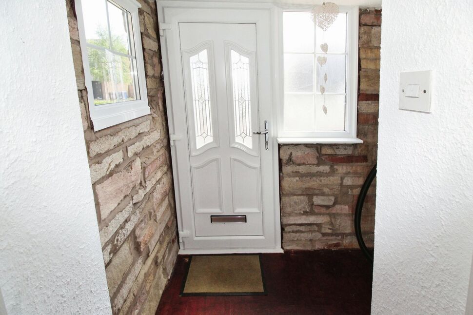 3 bedroom Semi Detached House for sale, Elmwood Drive, Penwortham, PR1 £220,000