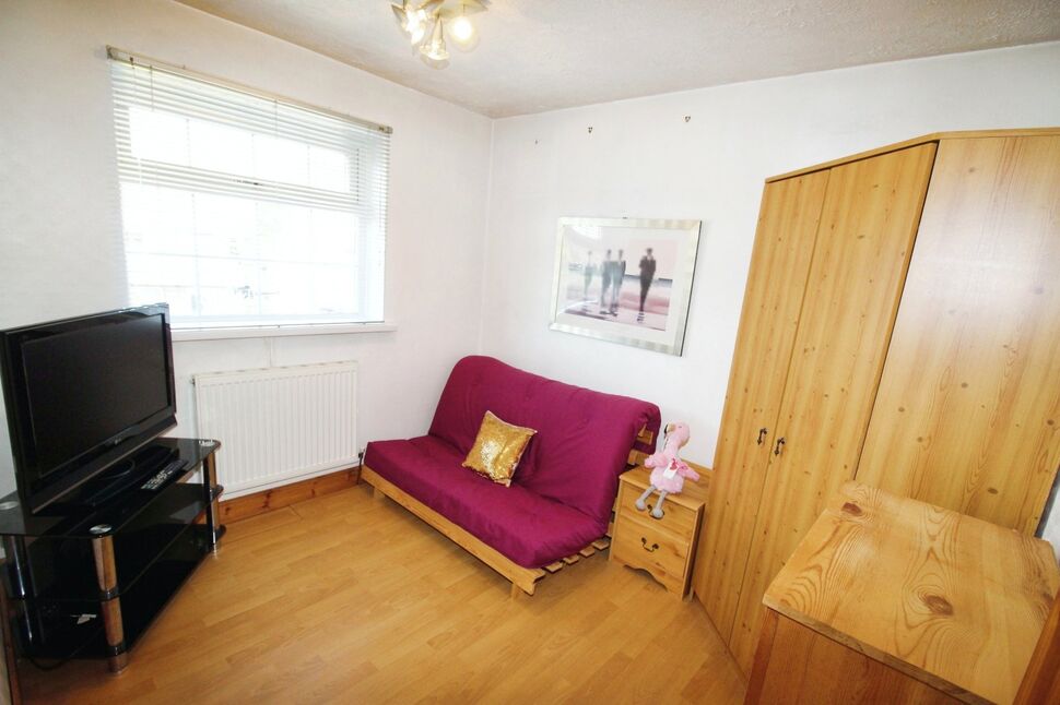 3 bedroom Semi Detached House for sale, Elmwood Drive, Penwortham, PR1 £220,000