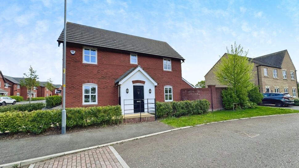 3 bedroom Detached House for sale