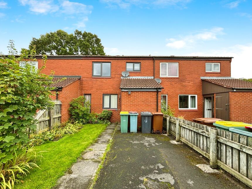 3 bedroom Mid Terrace House for sale