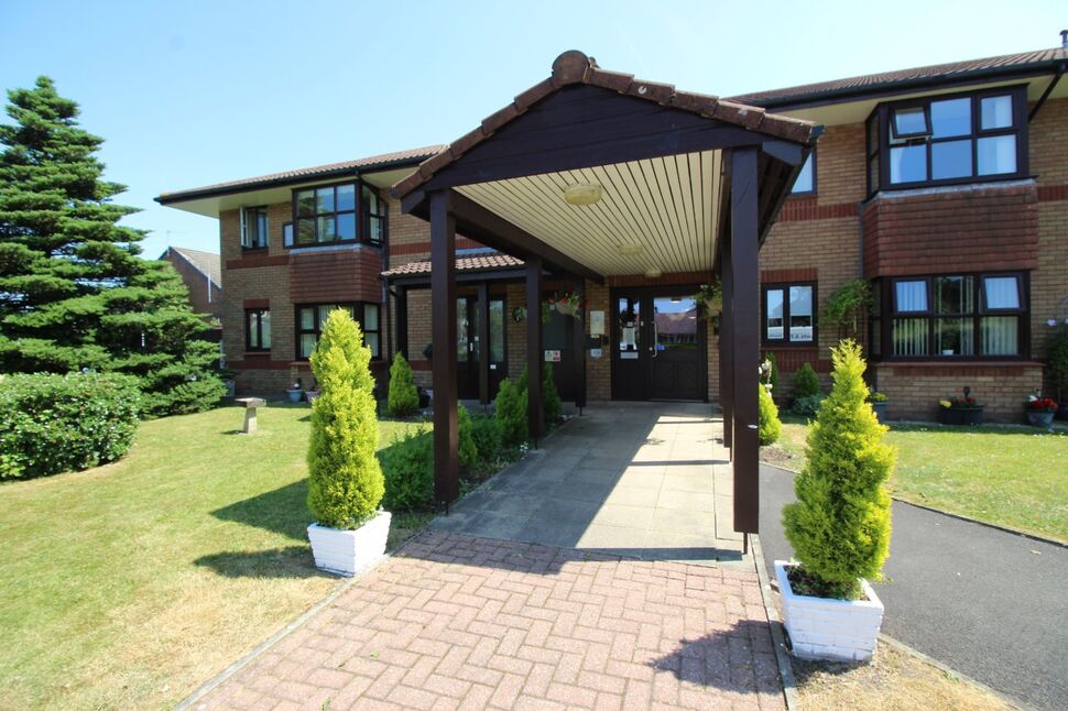 Main image of 1 bedroom Flat for sale, Poole Road, Fulwood, Lancashire, PR2