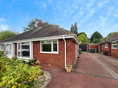 Burwood Drive, 1 bedroom Semi Detached Bungalow to rent, £1,000 pcm