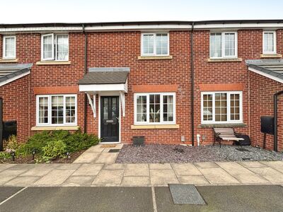 2 bedroom Mid Terrace House for sale