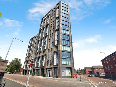 Percy Street, 1 bedroom  Flat for sale, £100,000