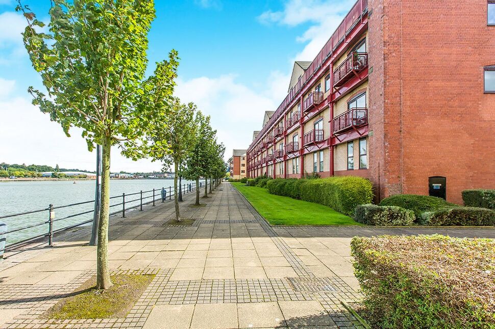 Main image of 2 bedroom Flat for sale, Navigation Way, Ashton-on-Ribble, Lancashire, PR2