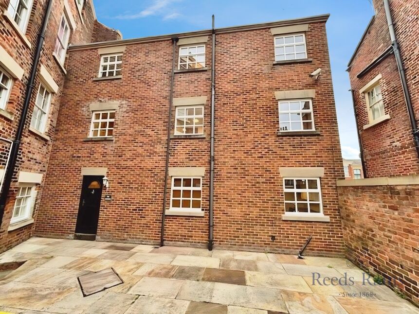 Main image of 2 bedroom House to rent, Fishergate Hill, Preston, Lancashire, PR1