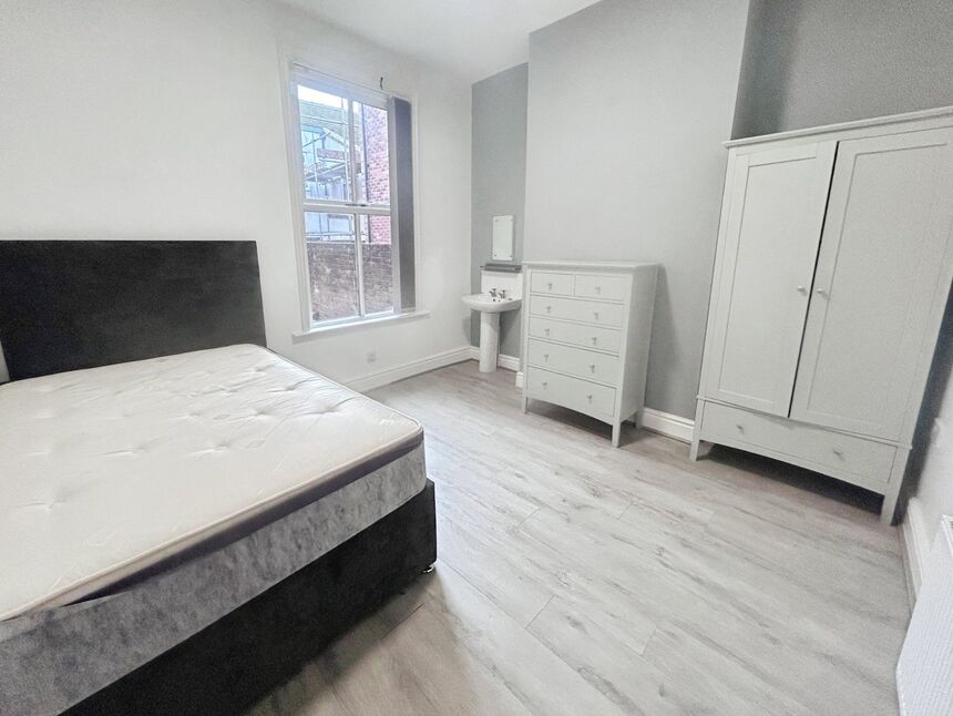 Main image of 1 bedroom  Room to rent, Stanley Place, Preston, Lancashire, PR1