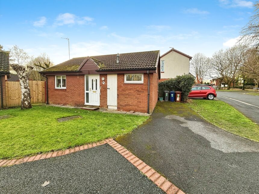 1 bedroom Detached Bungalow for sale