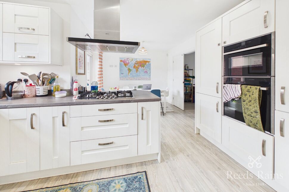 Kitchen / dinner