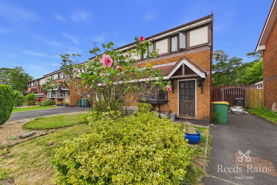 2 bedroom Semi Detached House for sale