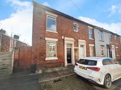 2 bedroom End Terrace House for sale