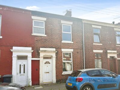 2 bedroom Mid Terrace House to rent