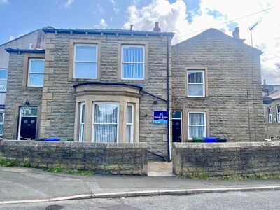 Church Street, 2 bedroom  Flat to rent, £795 pcm