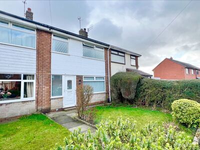 3 bedroom Mid Terrace House to rent