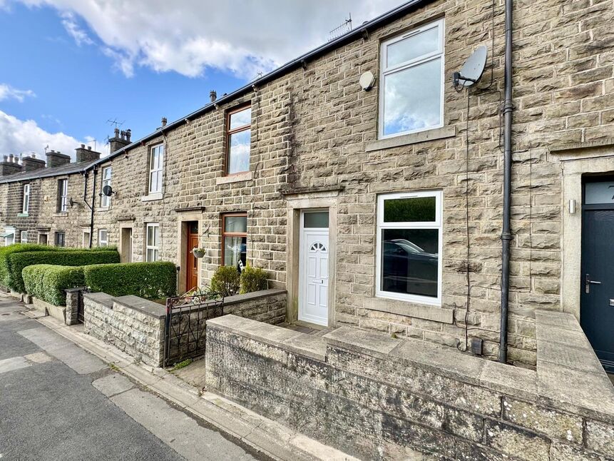 Main image of 3 bedroom Mid Terrace House to rent, Burnley Road, Rossendale, Lancashire, BB4