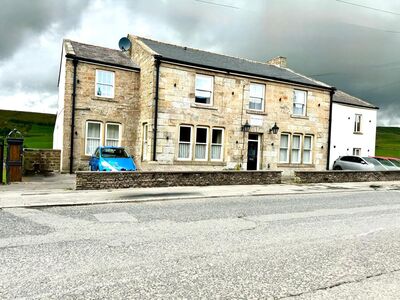 2 bedroom  Flat to rent