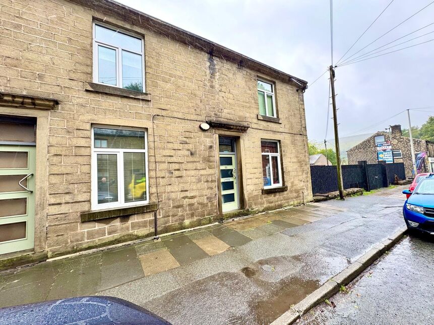 Main image of 1 bedroom  Flat to rent, Burnley Road East, Rossendale, Lancashire, BB4