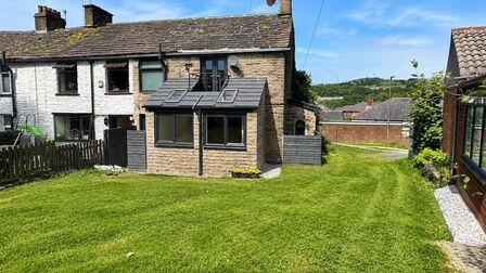 2 bedroom End Terrace House to rent