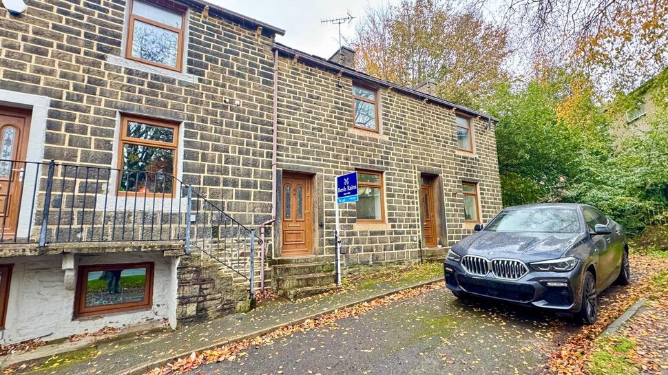 Main image of 2 bedroom Mid Terrace House to rent, Baron Street, Rossendale, Lancashire, BB4