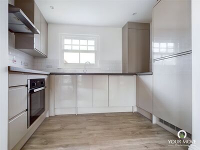 2 bedroom  Flat to rent