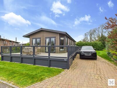 Foxhunter Residential Caravan Park, 3 bedroom Detached Property for sale, £190,000