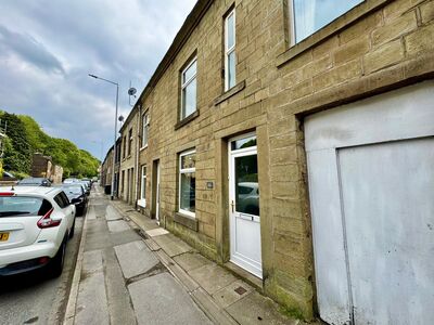 Newchurch Road, 3 bedroom Mid Terrace House for sale, £139,950