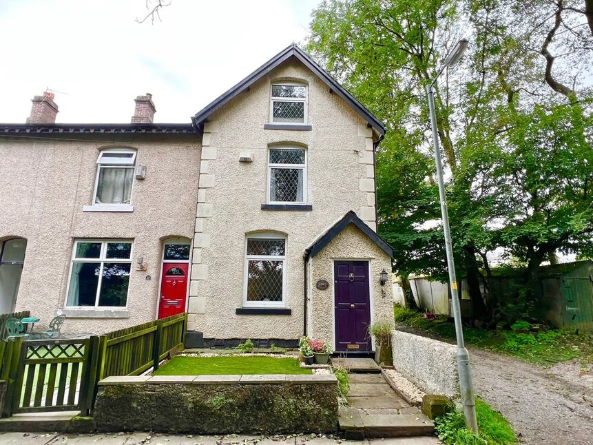 2 bedroom End Terrace House for sale, Park Road, Ramsbottom, BL0 £250,000