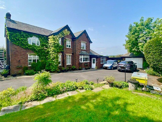 Main image of 4 bedroom Detached House for sale, Esk Avenue, Edenfield, Bury, BL0