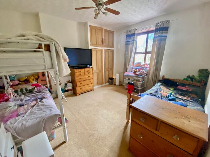 3 bedroom End Terrace House for sale, Holme Terrace, Townsend Fold, BB4