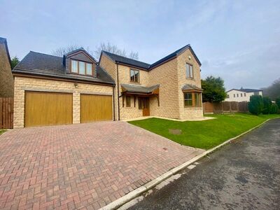 Lynns Court, 5 bedroom Detached House for sale, £475,000