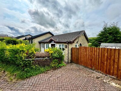 2 bedroom Semi Detached Bungalow for sale