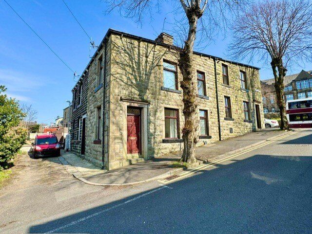 Main image of 2 bedroom End Terrace House for sale, Thornfield Avenue, Rossendale, Lancashire, BB4