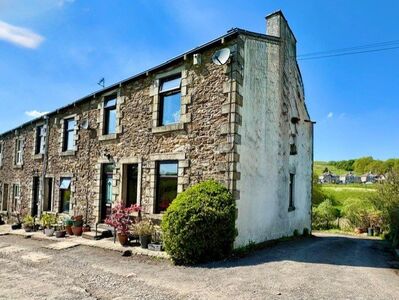 3 bedroom End Terrace House for sale