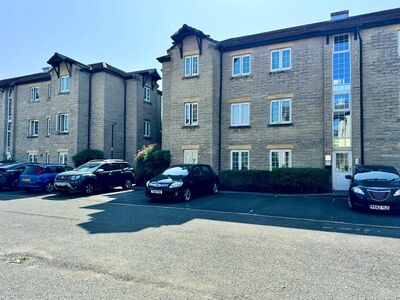 Langwood Court, 2 bedroom  Flat for sale, £95,000
