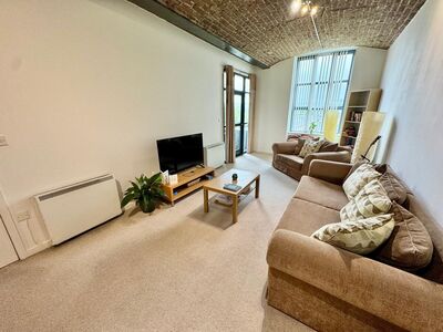 Bacup Road, 2 bedroom  Flat for sale, £215,000