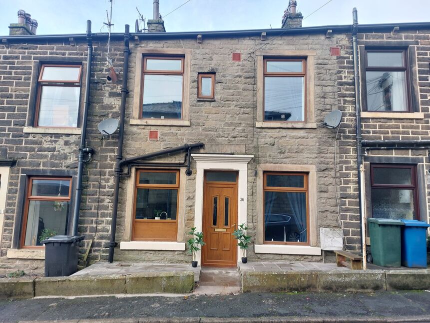 Main image of 2 bedroom  House for sale, Church Street, Bacup, Lancashire, OL13