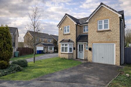 Siskin Avenue, 4 bedroom Detached House for sale, &pound;395,000