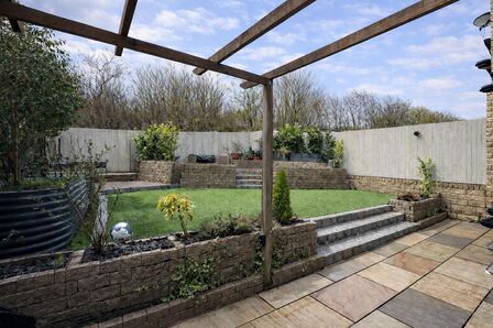 Siskin Avenue, 4 bedroom Detached House for sale, &pound;369,950